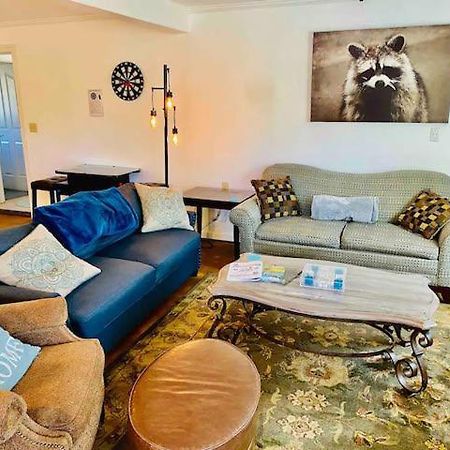 Raccoon Hideout Hot Tub Bbq Arcade Darts Villa Oakhurst Bagian luar foto